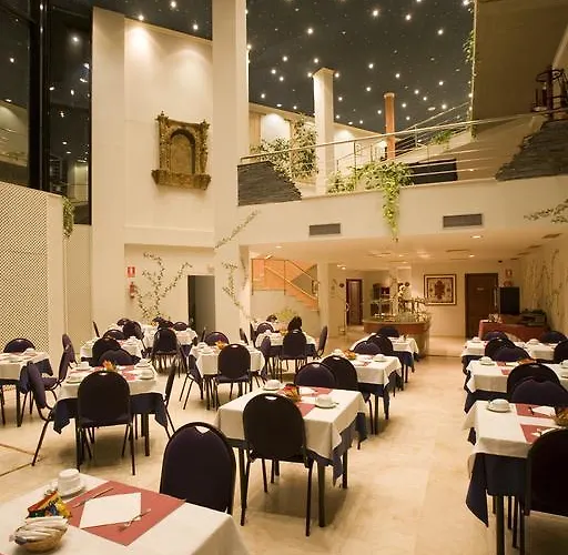 Hotel Bluecity Golf Caces